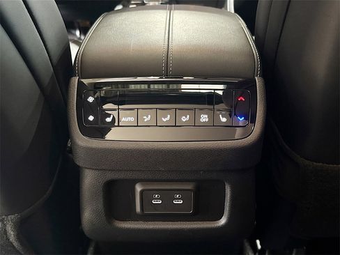 Used 2026 INFINITI QX60 Luxe w/ Cargo Package image 28