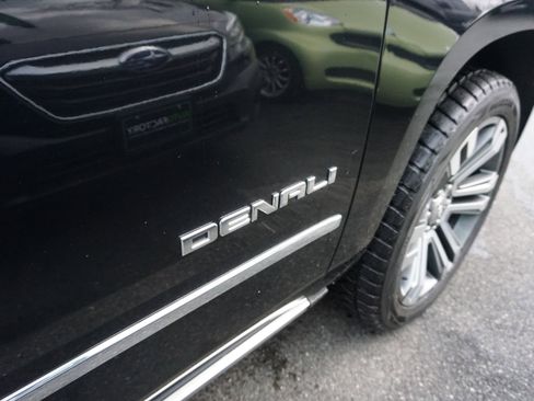 Used 2018 GMC Yukon XL Denali w/ Denali Ultimate Package image 6