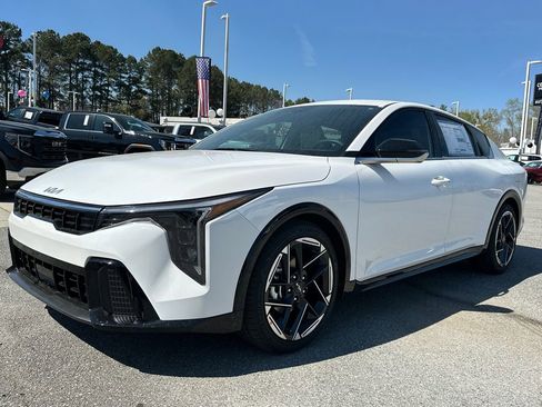 New 2026 Kia K4 GT-Line image 3