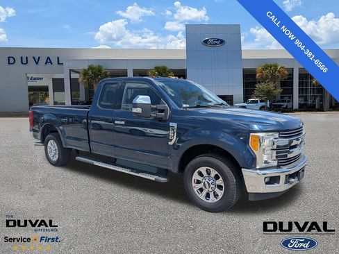Used 2017 Ford F250 Lariat w/ Chrome Package RWD image 1
