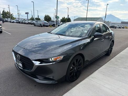 Used 2025 MAZDA MAZDA3 s FWD image 3