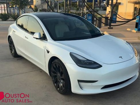 Used 2022 Tesla Model 3 Performance AWD/4WD image 1