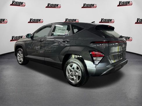 New 2026 Hyundai Kona SE image 7