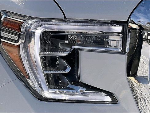 Used 2021 GMC Sierra 1500 SLE w/ X31 Off-Road Package image 31