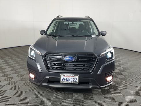 Used 2023 Subaru Forester Premium AWD/4WD image 9