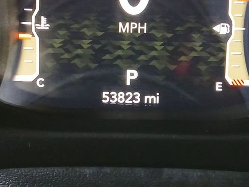 Used 2022 Jeep Gladiator Sport image 16