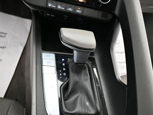 Used 2023 Hyundai Elantra SEL image 22