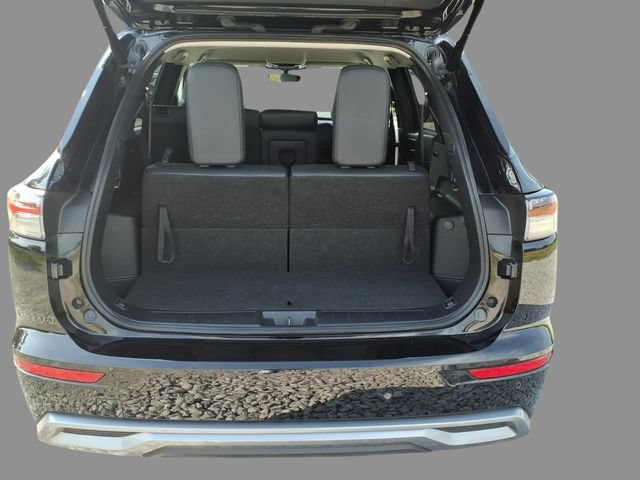Used 2025 Mitsubishi Outlander SE AWD/4WD image 10