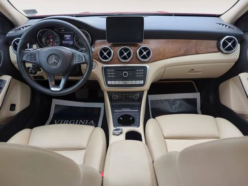 Used 2018 Mercedes-Benz GLA 250 4MATIC image 4