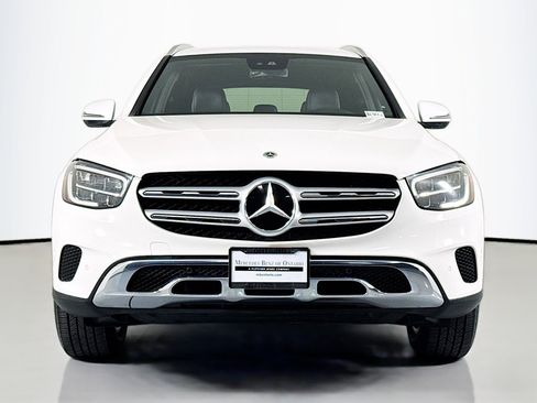 Used 2022 Mercedes-Benz GLC 300 image 2