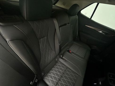 Used 2023 Buick Envision Avenir image 42