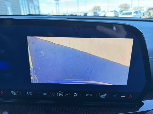 New 2026 Chevrolet Traverse Z71 w/ Enhanced Driving Package AWD/4WD image 29