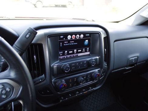 Used 2018 Chevrolet Silverado 1500 LT w/ All Star Edition AWD/4WD image 23