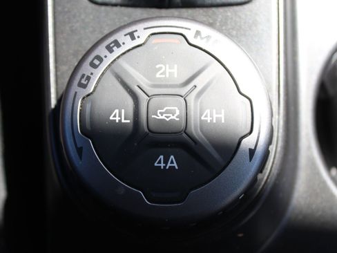 Used 2023 Ford Bronco Badlands w/ Sasquatch Package AWD/4WD image 34