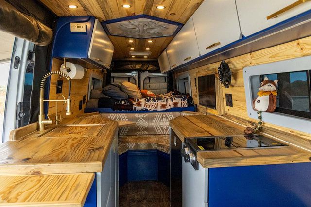 Used 2021 Mercedes-Benz Sprinter 2500 image 48