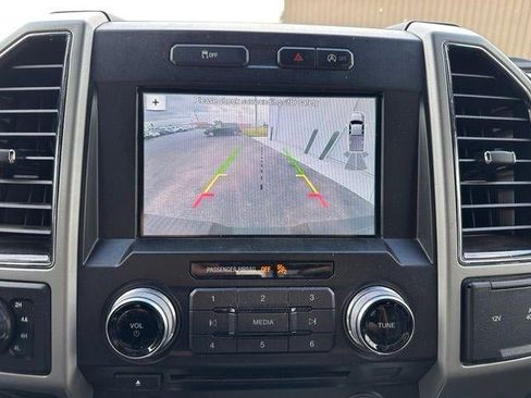 Used 2018 Ford F150 Lariat w/ Equipment Group 501A Mid AWD/4WD image 18