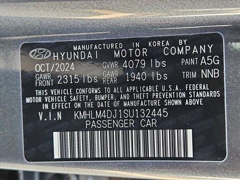 Used 2025 Hyundai Elantra Hybrid FWD image 25