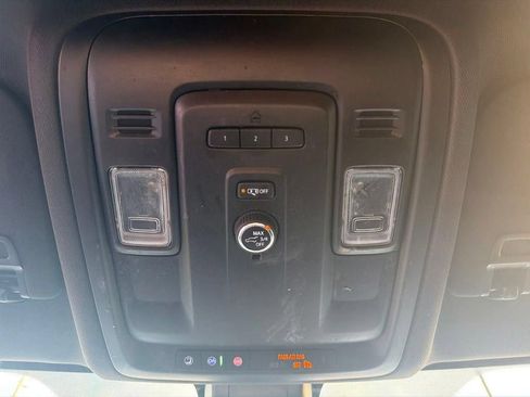 Used 2021 GMC Yukon SLT AWD/4WD image 48