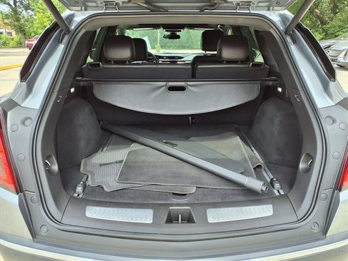 Used 2020 Cadillac XT5 Premium Luxury FWD image 16