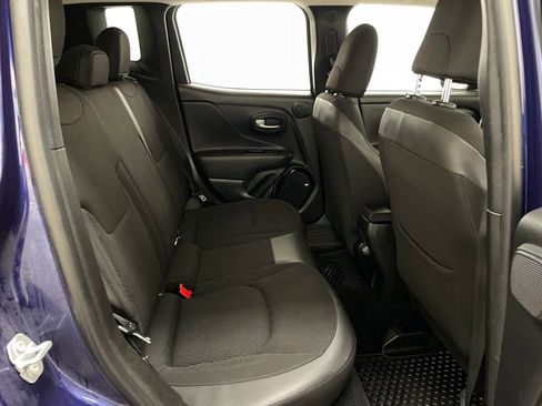 Used 2018 Jeep Renegade Altitude AWD/4WD image 36