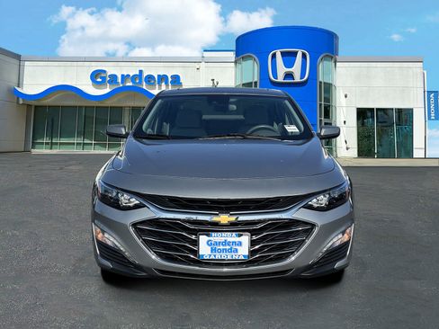 Used 2023 Chevrolet Malibu LT FWD image 2