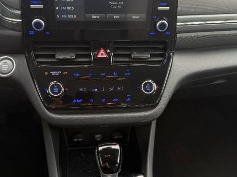Used 2020 Hyundai Ioniq Blue image 13