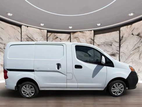 Used 2020 Nissan NV200 SV image 4
