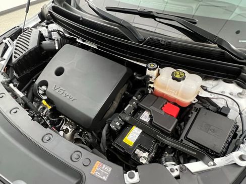 Used 2024 Buick Enclave Premium image 74