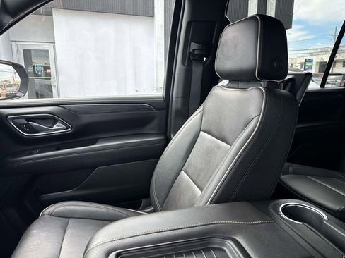 Used 2023 GMC Yukon XL SLT image 22