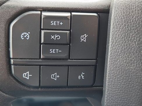 Used 2023 Ford F350 XLT w/ 360-Degree Camera Package AWD/4WD image 12