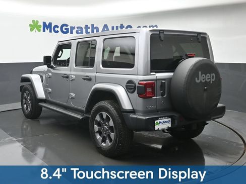 Used 2018 Jeep Wrangler Unlimited Sahara AWD/4WD image 25