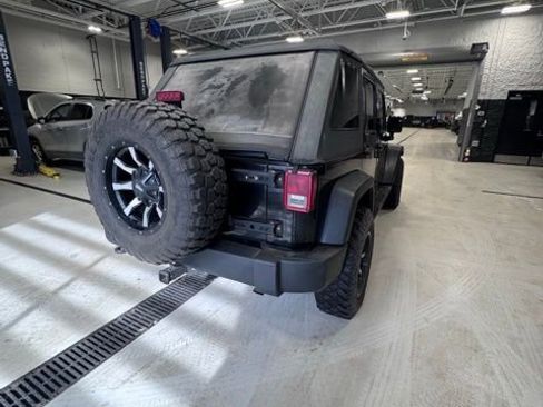 Used 2013 Jeep Wrangler Unlimited Sport image 4