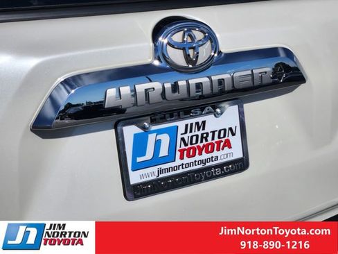Used 2020 Toyota 4Runner Limited AWD/4WD image 12
