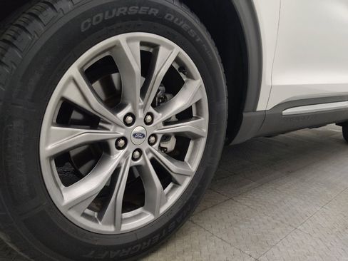 Used 2020 Ford Explorer XLT w/ Equipment Group 202A image 31