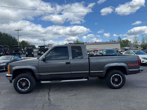 Used 2000 Chevrolet Silverado 2500 4x4 Extended Cab image 5