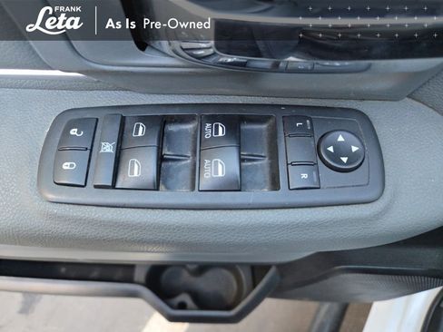 Used 2018 RAM 2500 SLT image 29