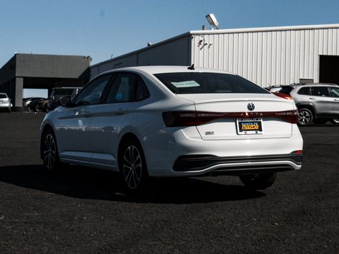 Used 2025 Volkswagen Jetta Sport FWD image 7