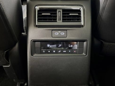 Used 2024 MAZDA CX-90 3.3 Turbo w/ Premium Package AWD/4WD image 25