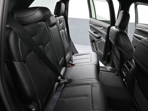 New 2026 Jeep Grand Cherokee Limited RWD image 22