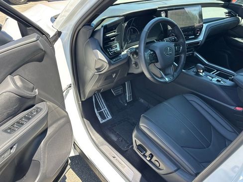 Used 2026 Lexus TX 500h AWD w/ Technology Package image 10