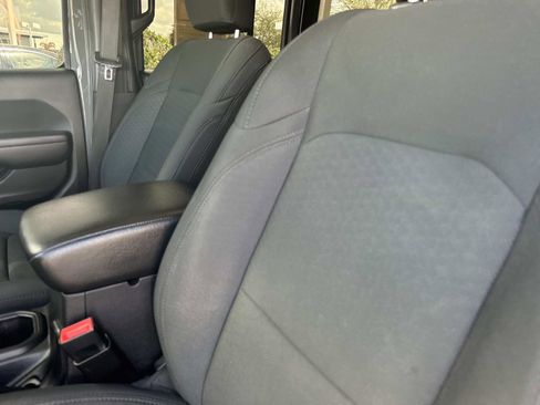 Used 2021 Jeep Wrangler Unlimited Sport image 18