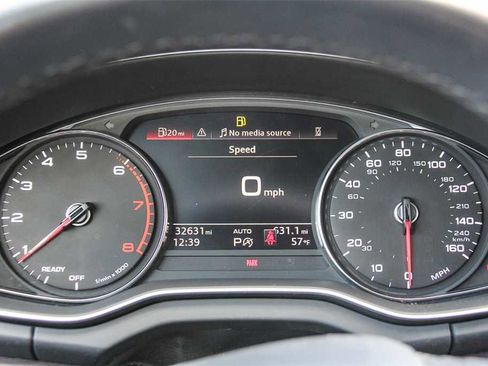 Used 2023 Audi Q5 2.0T Premium w/ Convenience Package image 24