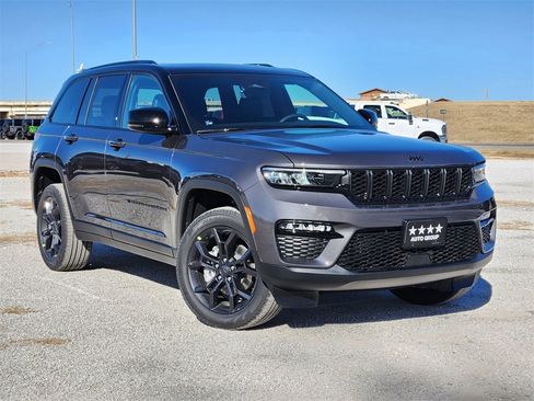 New 2025 Jeep Grand Cherokee Limited image 2