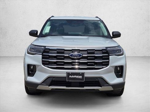 New 2026 Ford Explorer Active w/ Active Comfort Package RWD image 6