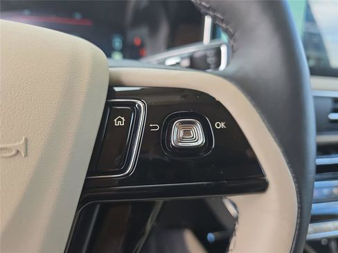 New 2026 Lincoln Corsair Reserve FWD image 21