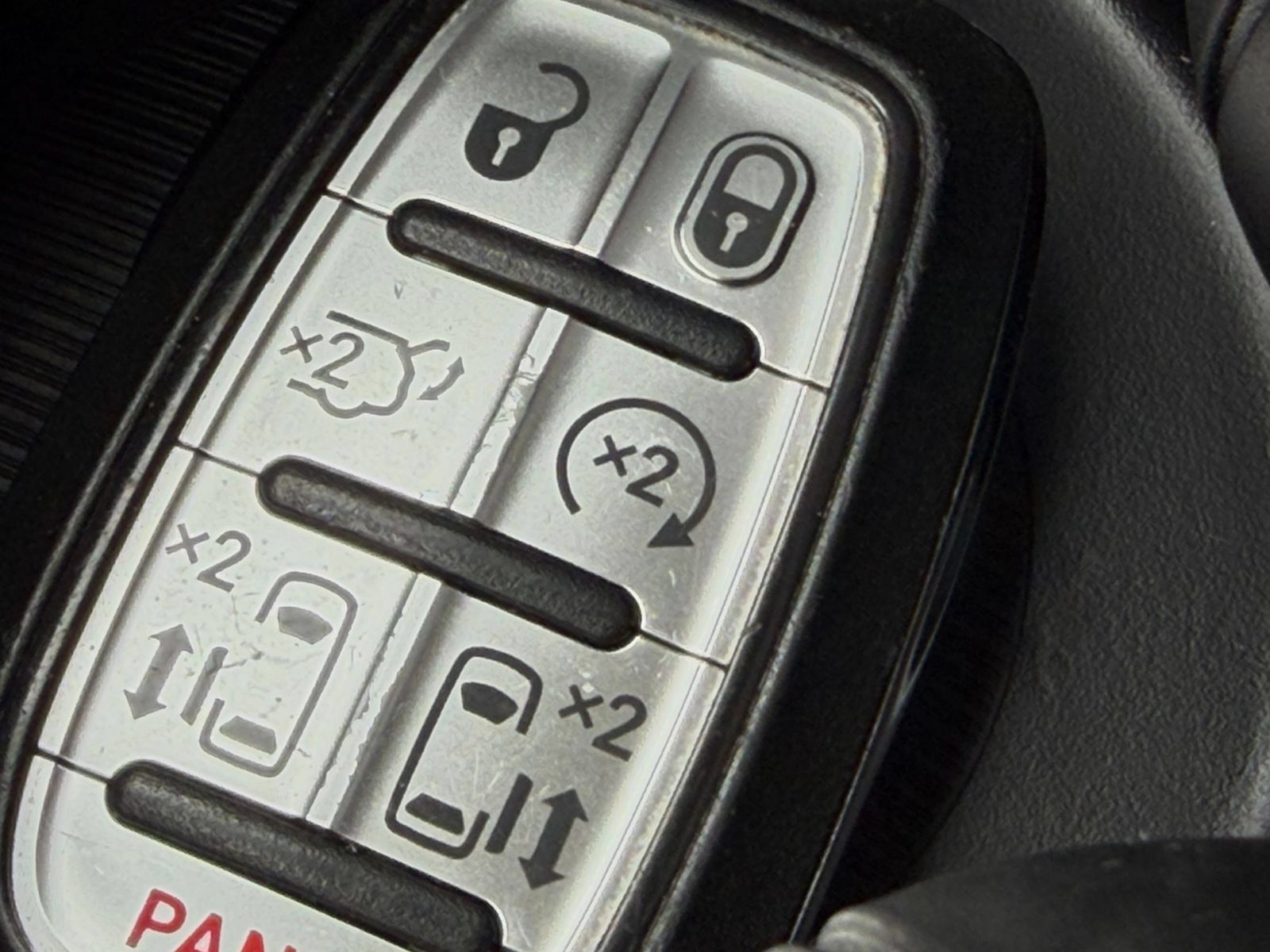 Used 2024 Chrysler Pacifica Touring-L FWD image 25