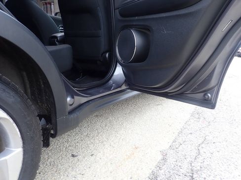 Used 2017 Honda HR-V EX image 29