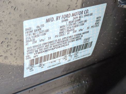 Certified 2023 Ford Explorer XLT w/ Equipment Group 202A image 39