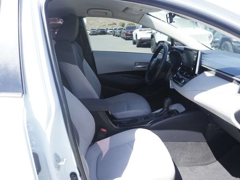 Used 2020 Toyota Corolla LE w/ Carpet Mat Package (TMS) FWD image 25