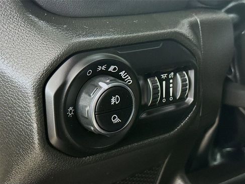 Used 2022 Jeep Gladiator Overland w/ Popular Equipment Package image 11